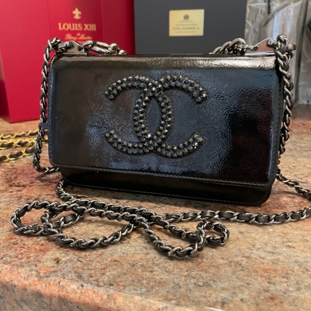 🦄 Customized Chanel Black Patent  Leather WOC Chain Bag